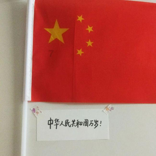 头发每天洗还是有很多头屑怎么办?洗发水排行榜前十名去屑控油